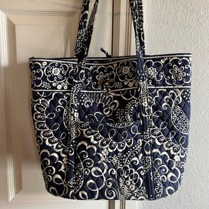 Vera Bradley large Vera tote in Twirly Bird Navy
